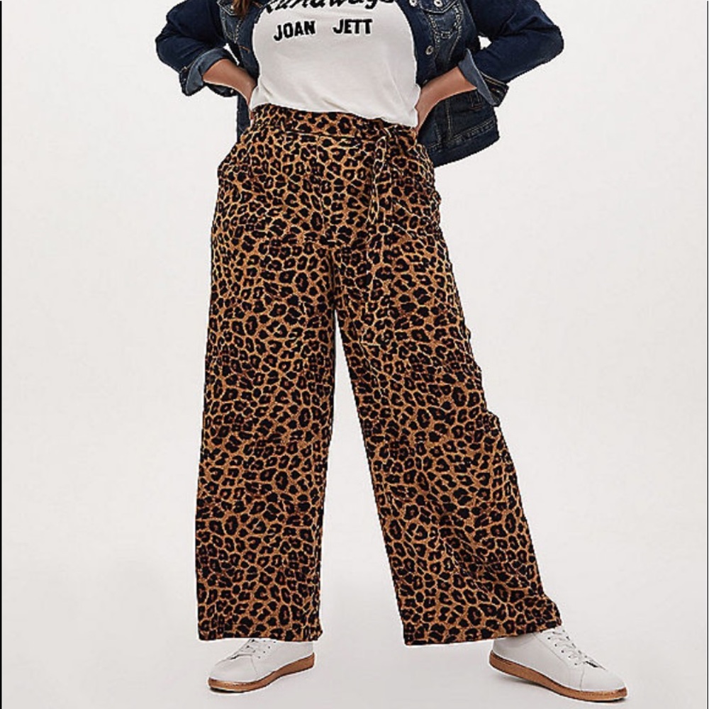 Torrid leopard wide leg pants